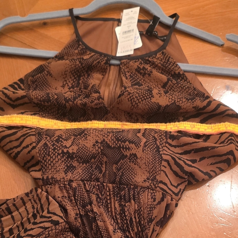NWT Banana Republic women’s Size 2 maxi dress, strappy with pleated lower half - Picture 5 of 6